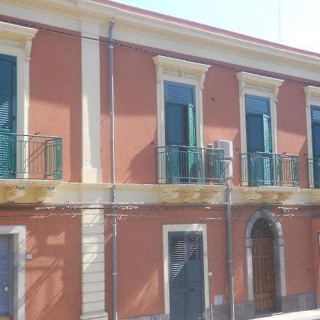 Antico Palazzo Bed and Breakfast Giardini-Naxos Buitenkant foto