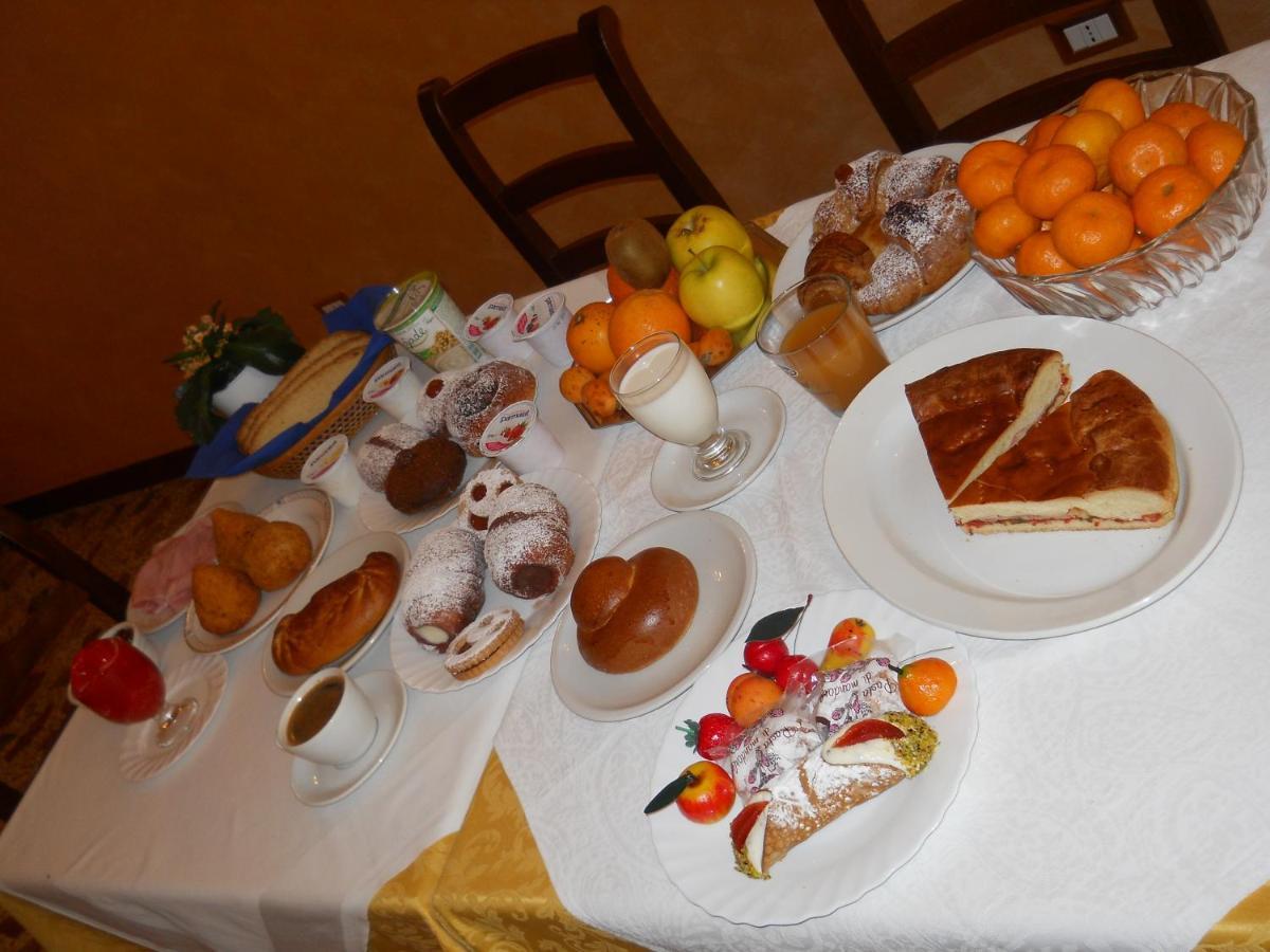 Antico Palazzo Bed and Breakfast Giardini-Naxos Buitenkant foto