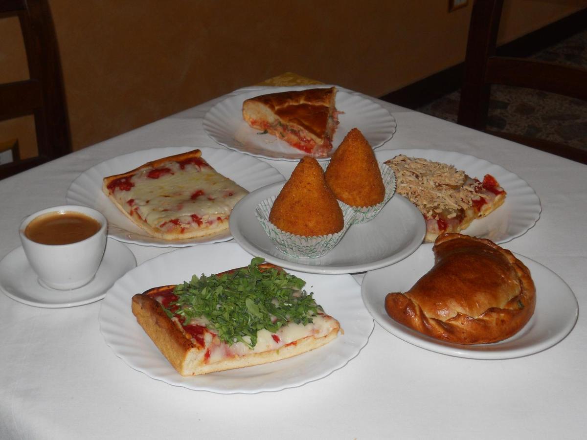 Antico Palazzo Bed and Breakfast Giardini-Naxos Buitenkant foto