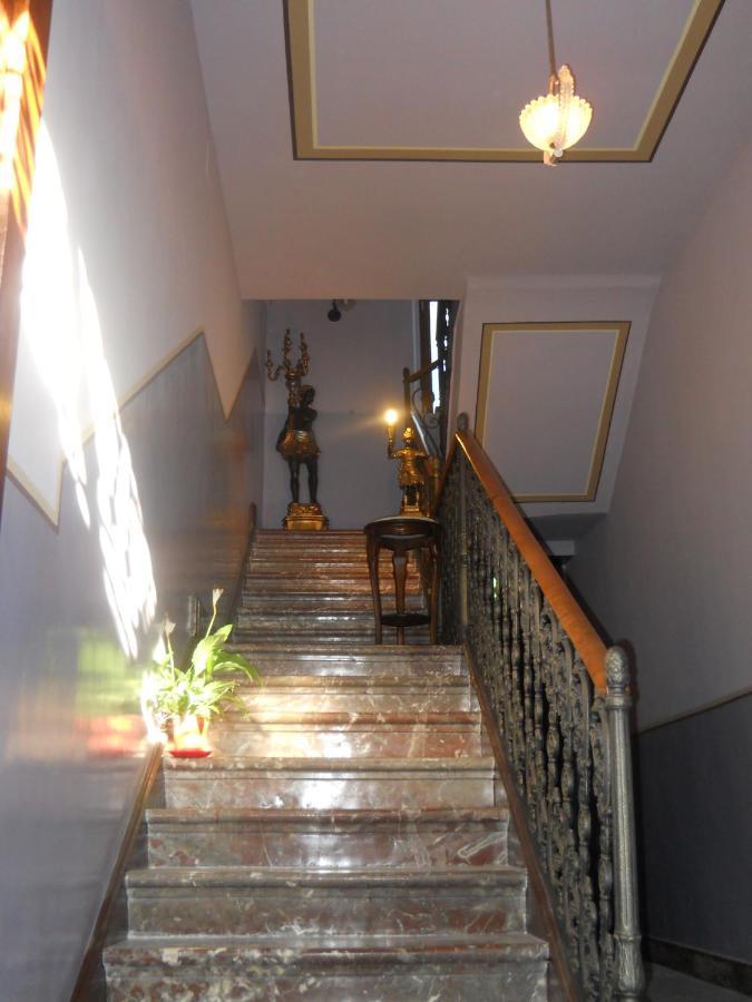 Antico Palazzo Bed and Breakfast Giardini-Naxos Buitenkant foto