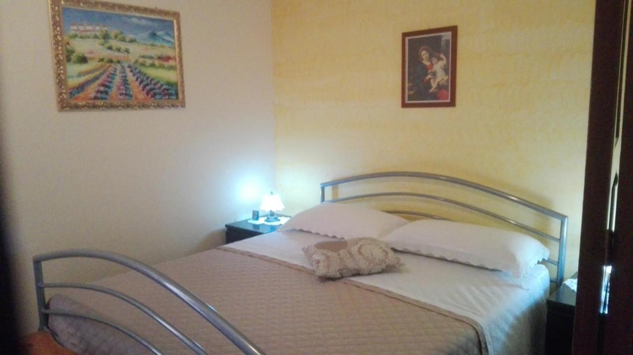 Antico Palazzo Bed and Breakfast Giardini-Naxos Buitenkant foto