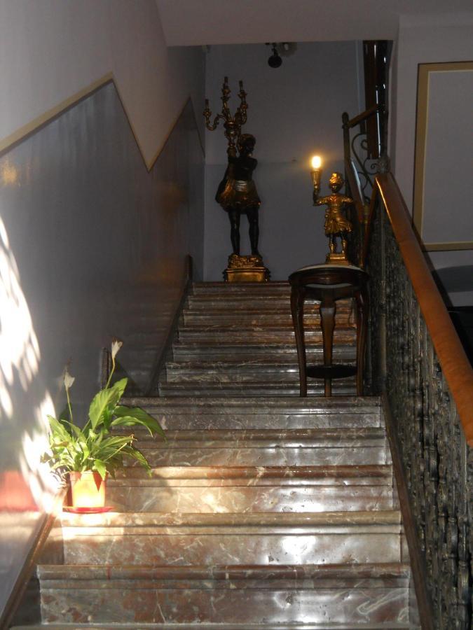 Antico Palazzo Bed and Breakfast Giardini-Naxos Buitenkant foto