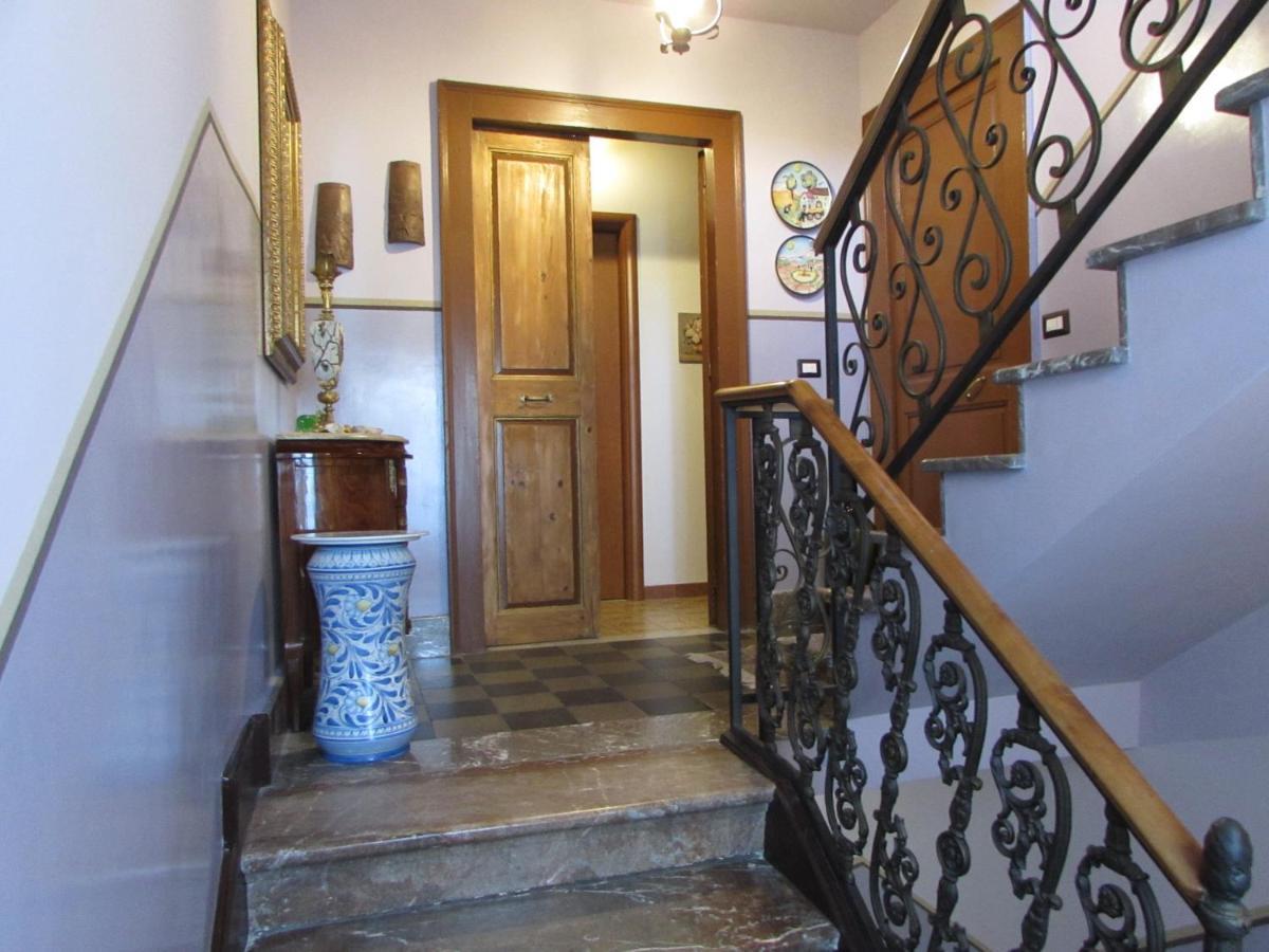 Antico Palazzo Bed and Breakfast Giardini-Naxos Buitenkant foto