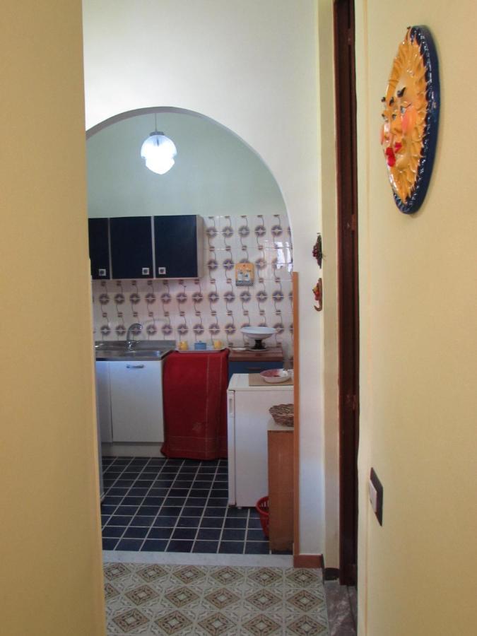 Antico Palazzo Bed and Breakfast Giardini-Naxos Buitenkant foto