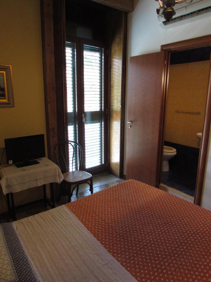 Antico Palazzo Bed and Breakfast Giardini-Naxos Buitenkant foto