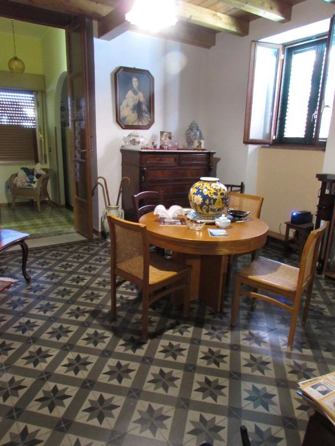 Antico Palazzo Bed and Breakfast Giardini-Naxos Buitenkant foto