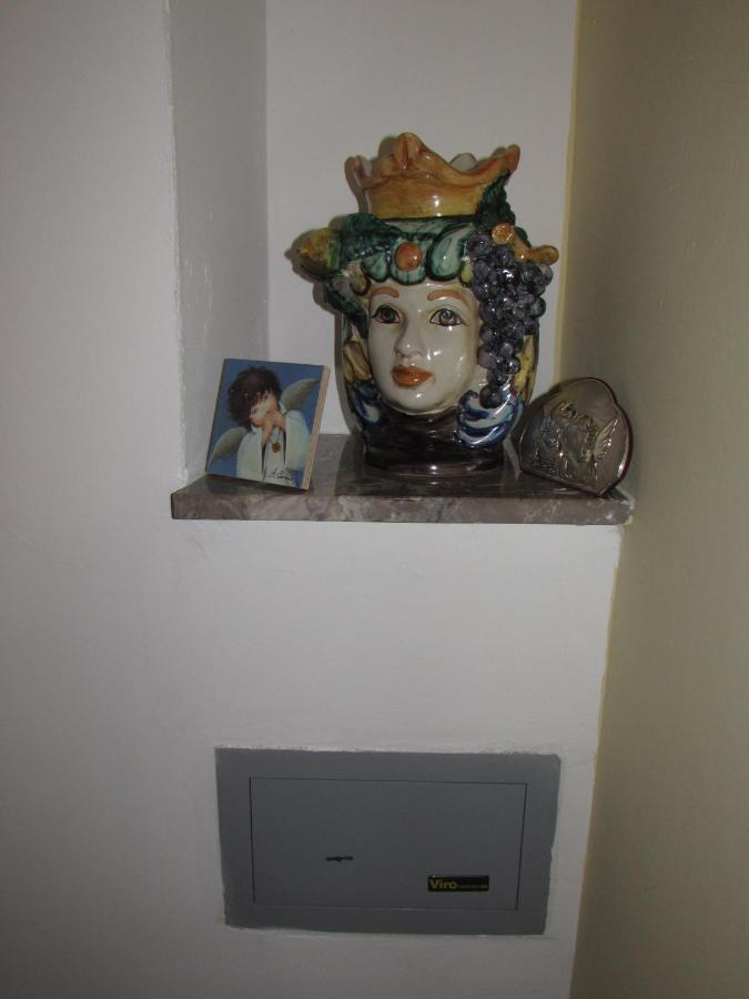 Antico Palazzo Bed and Breakfast Giardini-Naxos Buitenkant foto